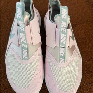 Nike Kids Light Pink Slip-On Sneakers